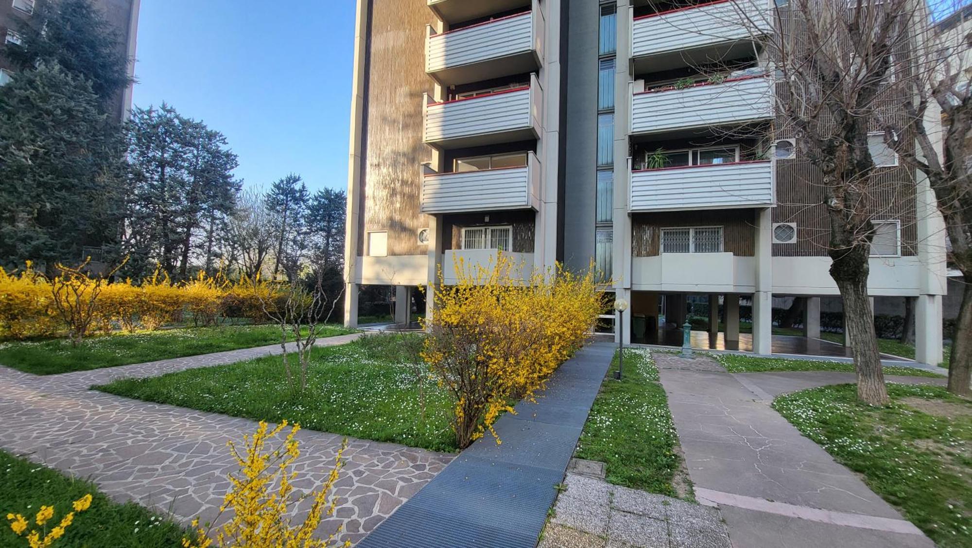 Toma Apartment Trilocale Moderno Per Max 6 Persone Mailand Exterior foto